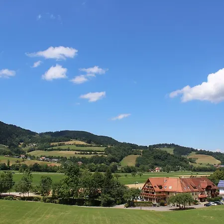 מלון Landgasthof Zum Schuetzen 3*